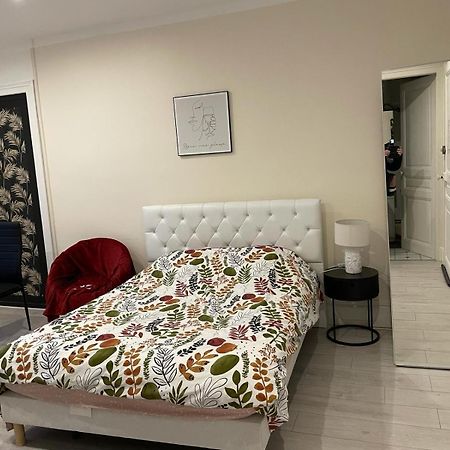 Appartement Studio meublé et lumineux 20m2 à Vittel Extérieur photo